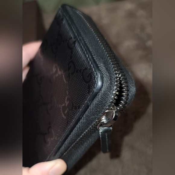 Authentic gucci zippered canvas long wallet for men - Picture 5 of 11